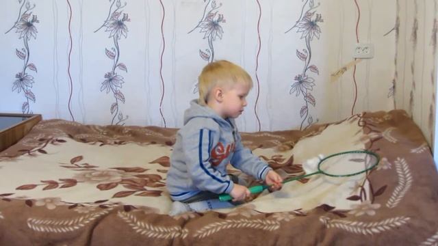 Как научить ребёнка играть в бадминтон. Подвижные игры для малышей. смотреть онлайн