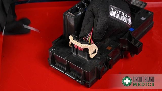 TIPM [Dodge, Chrysler, Jeep] Removal and Solution (2021) смотреть онлайн