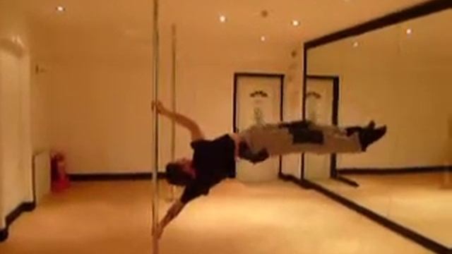 Human Flag @ Cherry's Pole Boutique смотреть онлайн