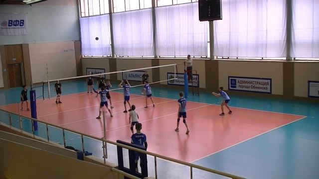 Турнир по волейболу среди мальчиков 2003г.р.,г.Обнинск 7-9 апреля 2017г. смотреть онлайн