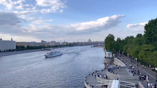 Мост через Москва-реку смотреть онлайн