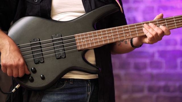 Ibanez Gio GSR205B 5 String Bass in Weathered Black - PMT Exclusive смотреть онлайн