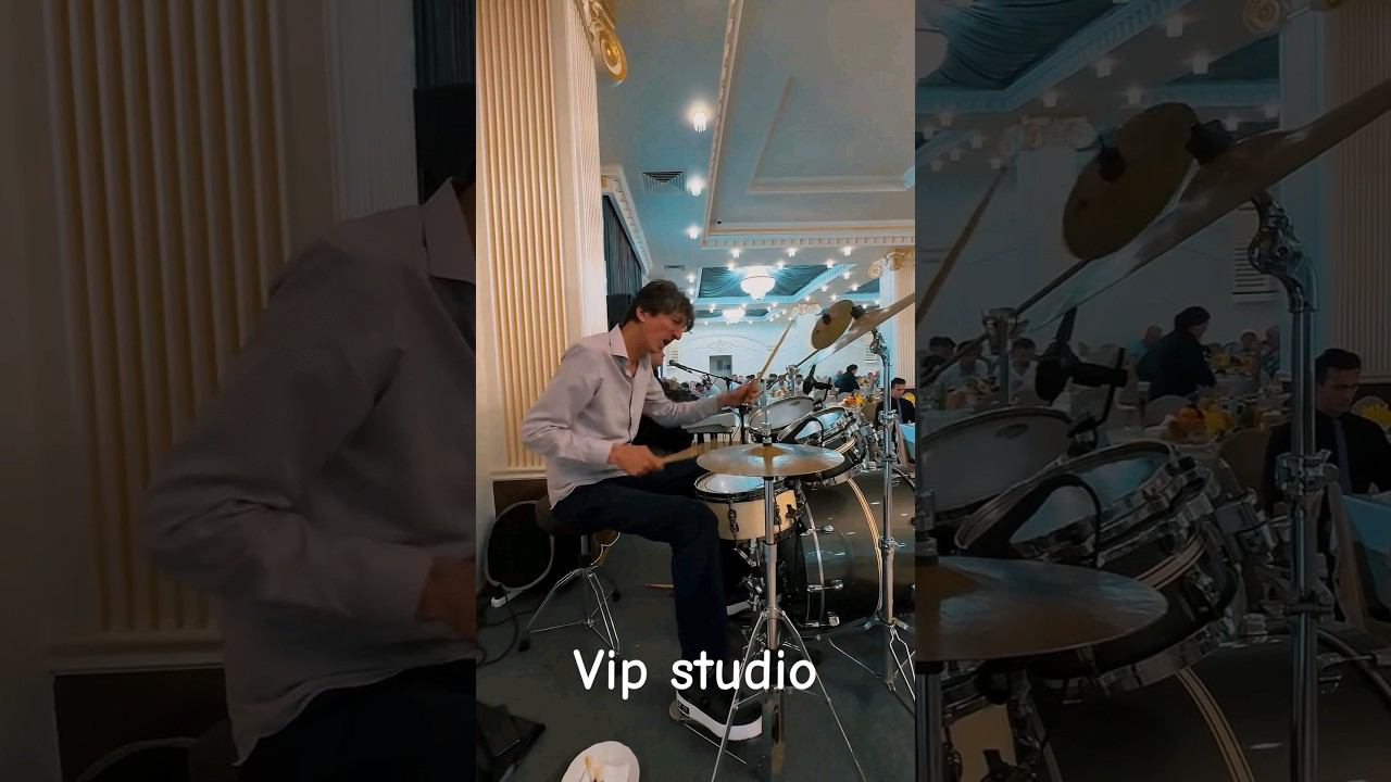 Парень не реально зажигает лезгинку #s смотреть онлайн