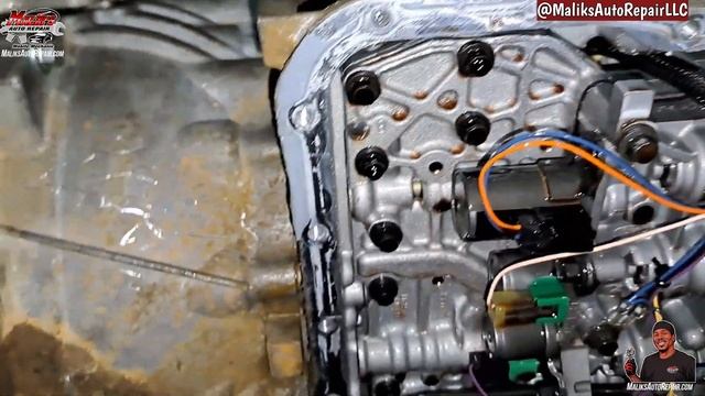TRANSMISSION FLUID & FILTER CHANGE | 2013 FORD TRANSIT CONNECT 2.0 XLT | Howto/Diy смотреть онлайн