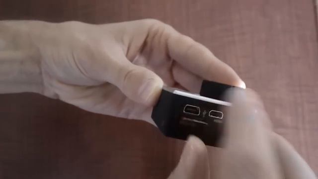 How to Put a Micro SD Card into GoPro Hero 3 Camera смотреть онлайн