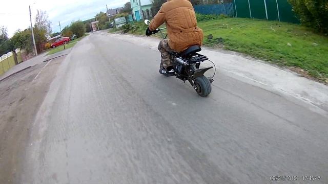 Минимото "Тэрарист" 160 кубов в движении. Мотоцикл своими руками. смотреть онлайн