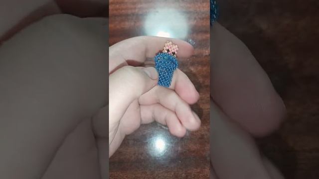 ?котик в сумочке? #бисероплетение #амигурумиизбисера #бисер #diy #shortvideo #subscribe #амигуруми смотреть онлайн