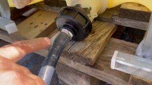 ПОДРОБНЫЙ МОНТАЖ КАПЕЛЬНОГО ПОЛИВА || Как сделать капельный полив || полив малины  #поливмалины