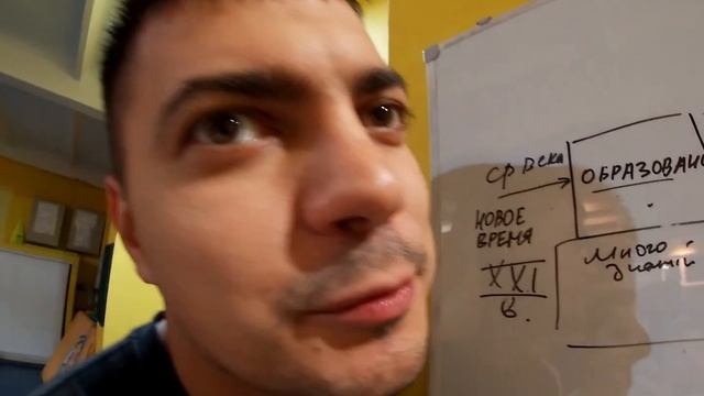 Беседы в зале бокса: критическое мышление смотреть онлайн