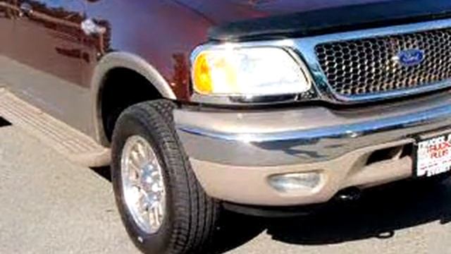 SOLD - 2002 Ford F-150 SuperCrew King 98204 Trucks Plus смотреть онлайн