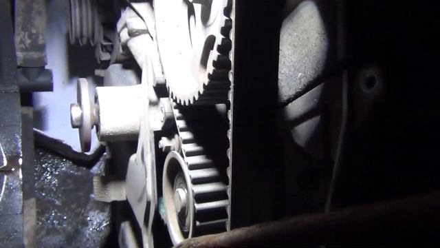 Замена помпы охлаждения Hyundai Porter 1 смотреть онлайн