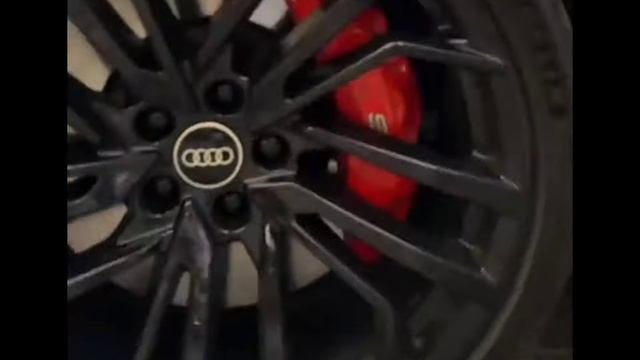 Динамические колпачки колеса с кольцами Audi Спиннеры . AUDI-UPGRADE.RU смотреть онлайн