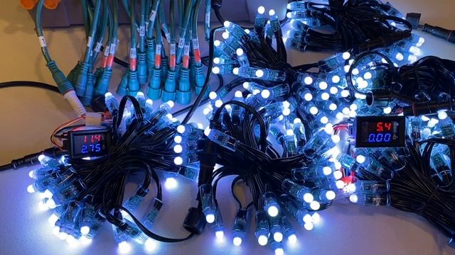 Testing the Specs of 12V Resistor Based WS2811 Pixels (Updated) смотреть онлайн