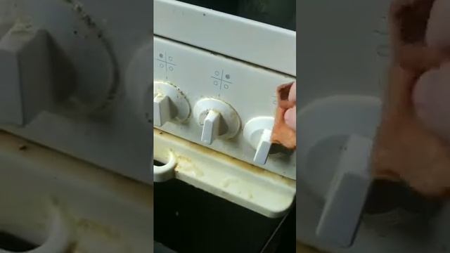 Как быстро отмыть газовую плиту от стойкого жира. Результат 100%! смотреть онлайн