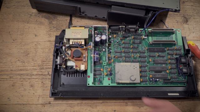 ChinnyVision - Ep 380 - Panasonic CF2700 MSX System Review смотреть онлайн