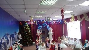 Раз, два, три и раз, два, три. Сколько мальчиков хороших посмотри