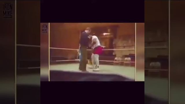 Кас Дамато учит Майка Тайсона фирменному стилю бокса смотреть онлайн