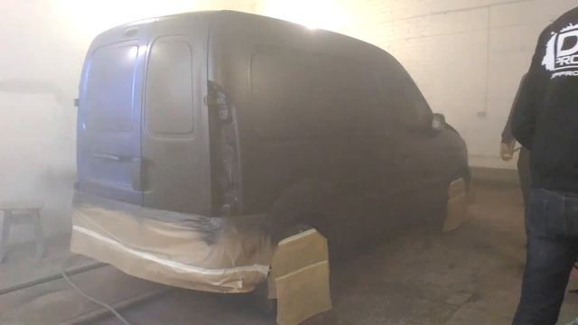 Dipping Renault Kangoo in Dip Protect Diamond Blue with High Gloss Top Coat смотреть онлайн