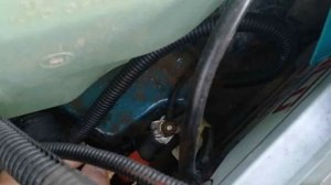 Почему стартер щелкает ,но не крутит