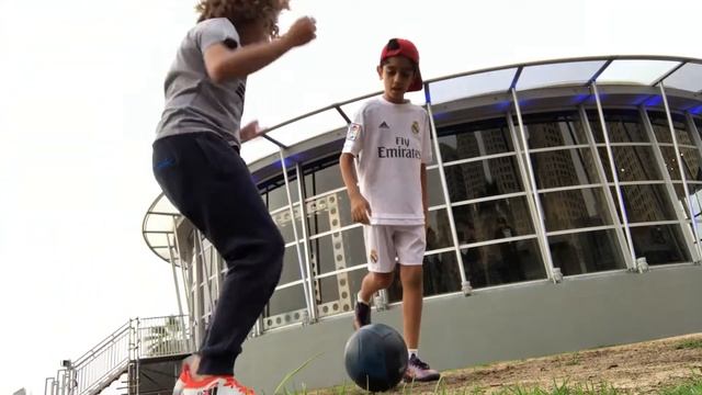 First video ( Football/Soccer Challenges and bottle flipping) смотреть онлайн