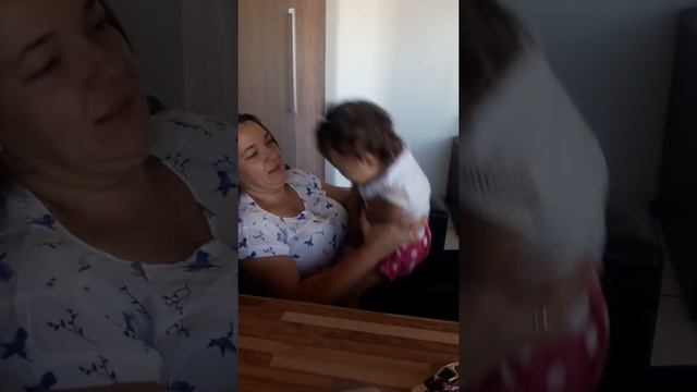 Bagunça Da Lyara 1 Ano 8 Meses Ainda Mamando No Peito.