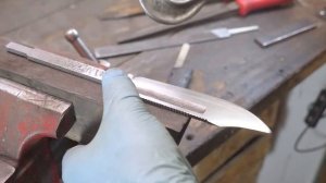 Ржавый нож пилота США, реставрация 1960-х годов