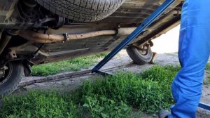 ВАЗ-21099 оторвало заднюю подушку кпп.