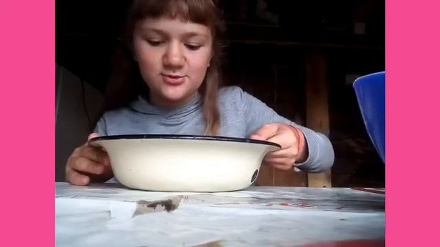 Делаю МОРОЖЕННОЕ из КЛУБНИКИ,СМЕТАНЫ,САХАРА//Liza Ni смотреть онлайн