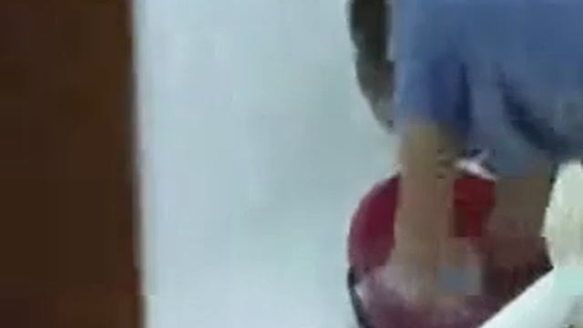 папа спалил сына в ванной смотреть онлайн