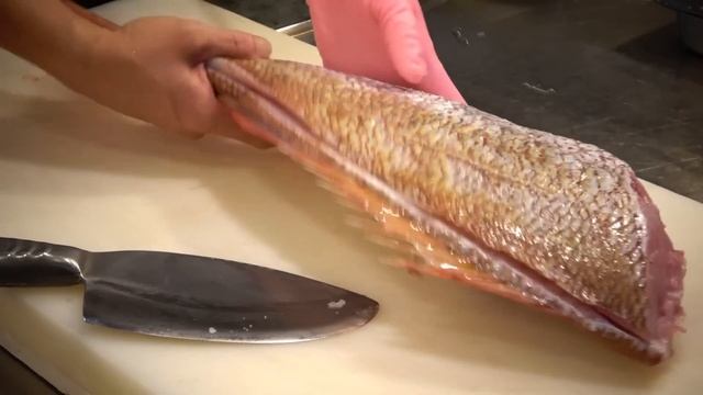 How To Filet Red Sea Bream For Sashimi -Taiwanese Street Food