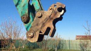 Быстросъёмный механизм для мини экскаватора