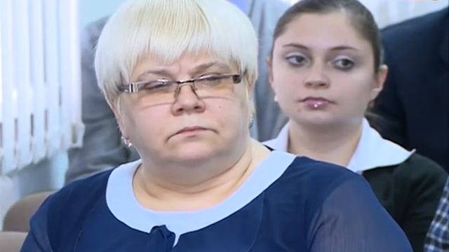 На публичных слушаниях обсудили проект бюджета Ельца смотреть онлайн