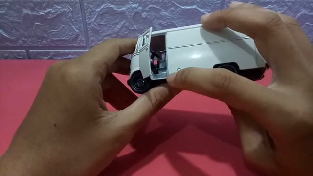 Review Welly Nex Mercedes Benz L319  ||  Mercy Bagong ?