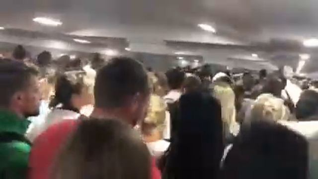 Radioactive cover (в переходе) смотреть онлайн