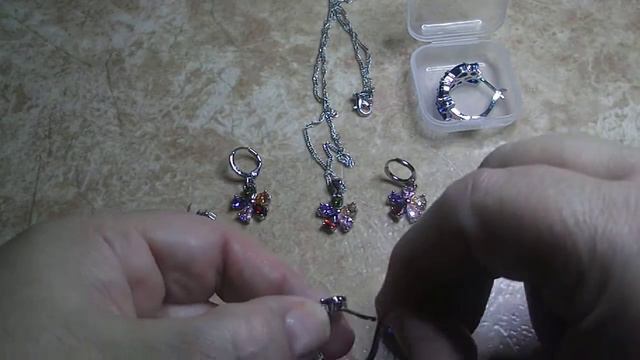 Комплект Ромашка.серьги с цирконами.большое кольцо.Алиэкспресс#16 смотреть онлайн