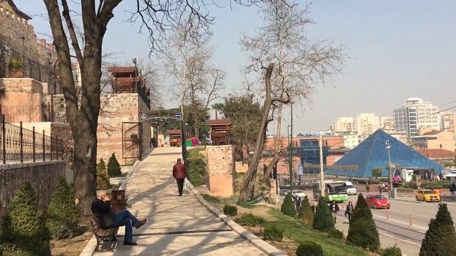 Бурса. Экскурсия по городу. Cumhuriyet Caddesi. Tophane. 1.03.2017 смотреть онлайн