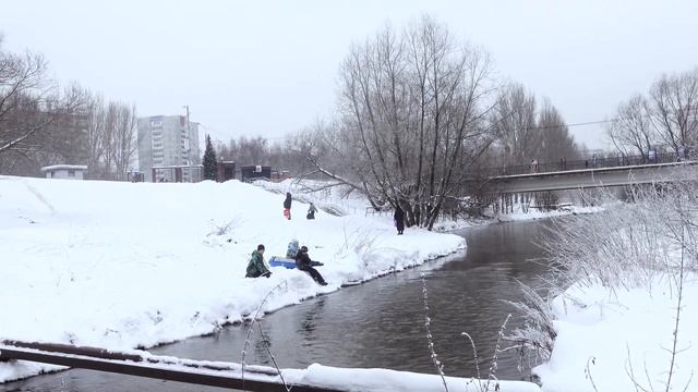 Видеоклип - Зимний сон. Заслуженный артист России, профессор Алексей Семёнов смотреть онлайн