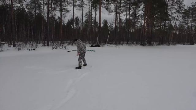 На вездеходе по пухляку 35 км Рыбалка на Глухом озере смотреть онлайн