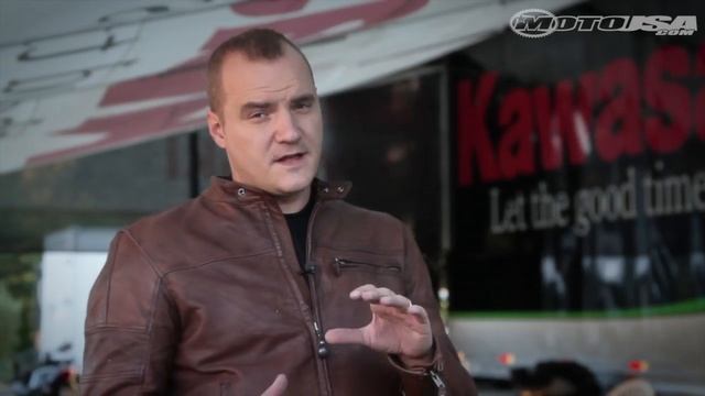 MotoUSA First Ride: 2013 Kawasaki Ninja 300 смотреть онлайн