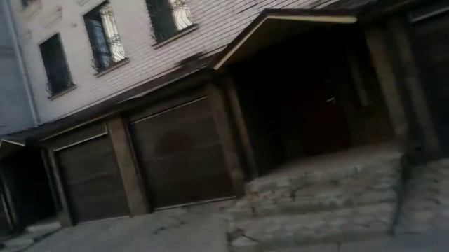 новая ПОЛИГОНАЛЬНАЯ кладка в Воронеже.причём,опять рядом с псевдополигональной.МАСОНЫ ,что то знают