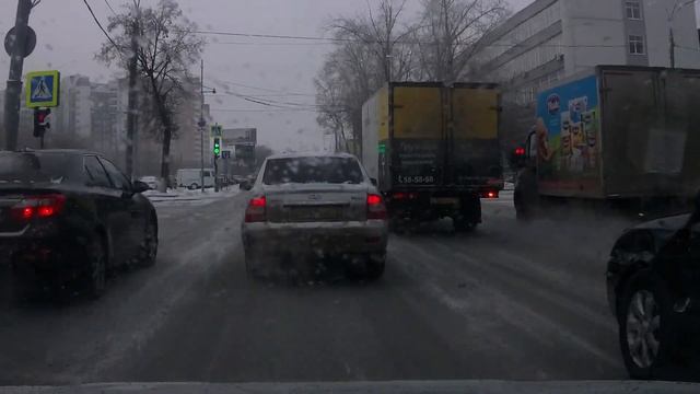 Камри с КРАСИВЫМ номером поступает не очень КАРАСИВО смотреть онлайн