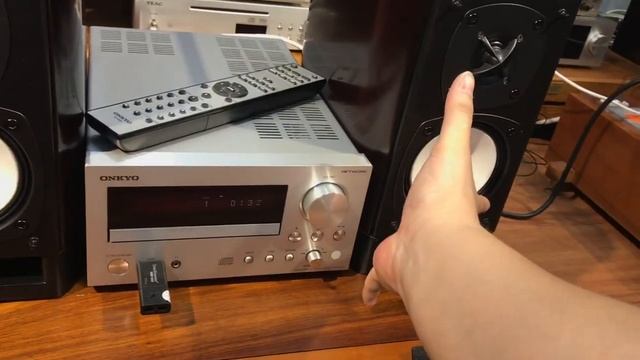 Test dàn mini chuẩn Hi Res Onkyo Network CD Receiver CR-N755 смотреть онлайн