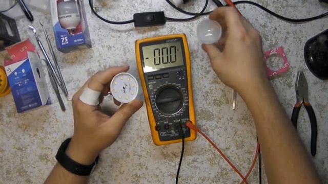 Тест обзор светодиодных ламп Космос led5wgl45e1430 и led7wGL45e1445 смотреть онлайн