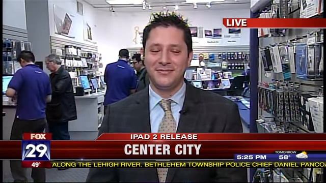 3-11-11 - Fox 29 iPad 2 Launch - Live at Springboard Media смотреть онлайн