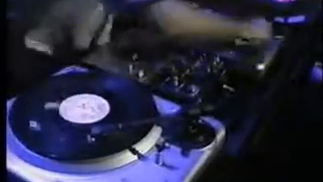 DJ M ROCK 2001 VESTAX WORLD FINALS ELIMS смотреть онлайн