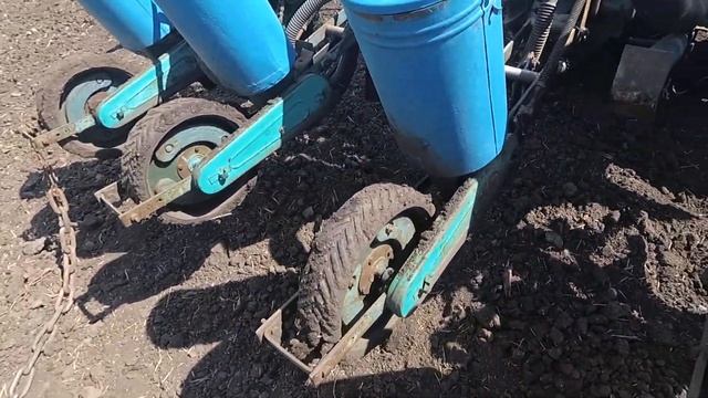 Посев подсолнечника Евралис 2019. Сеялка СПЧ 6 и Испанкие удобрения смотреть онлайн