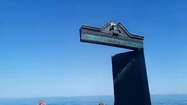 Дом Солнца ИНСТАЛЛЯЦИЯ ОДЕССАСкульптор Михаил РеваINSTALLATION ART ODESSA