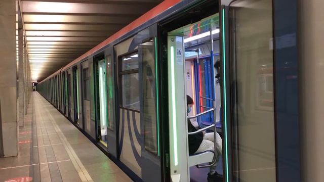 Москва с маршрутом 015 на станции Медведково смотреть онлайн