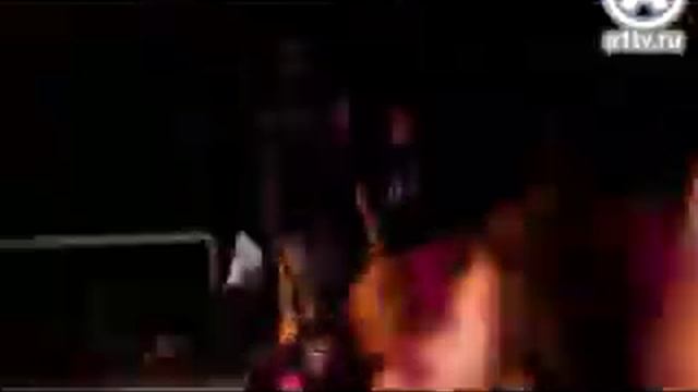Чен выступает с Public Enemy смотреть онлайн