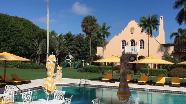 Donald Trump & Melania Trump | House Tour | $250 Million Palm Beach Mansion & More смотреть онлайн